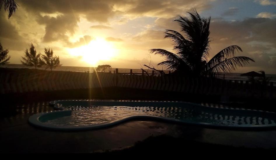 Chales Suites Pe Na Areia Guaibim Eksteriør bilde
